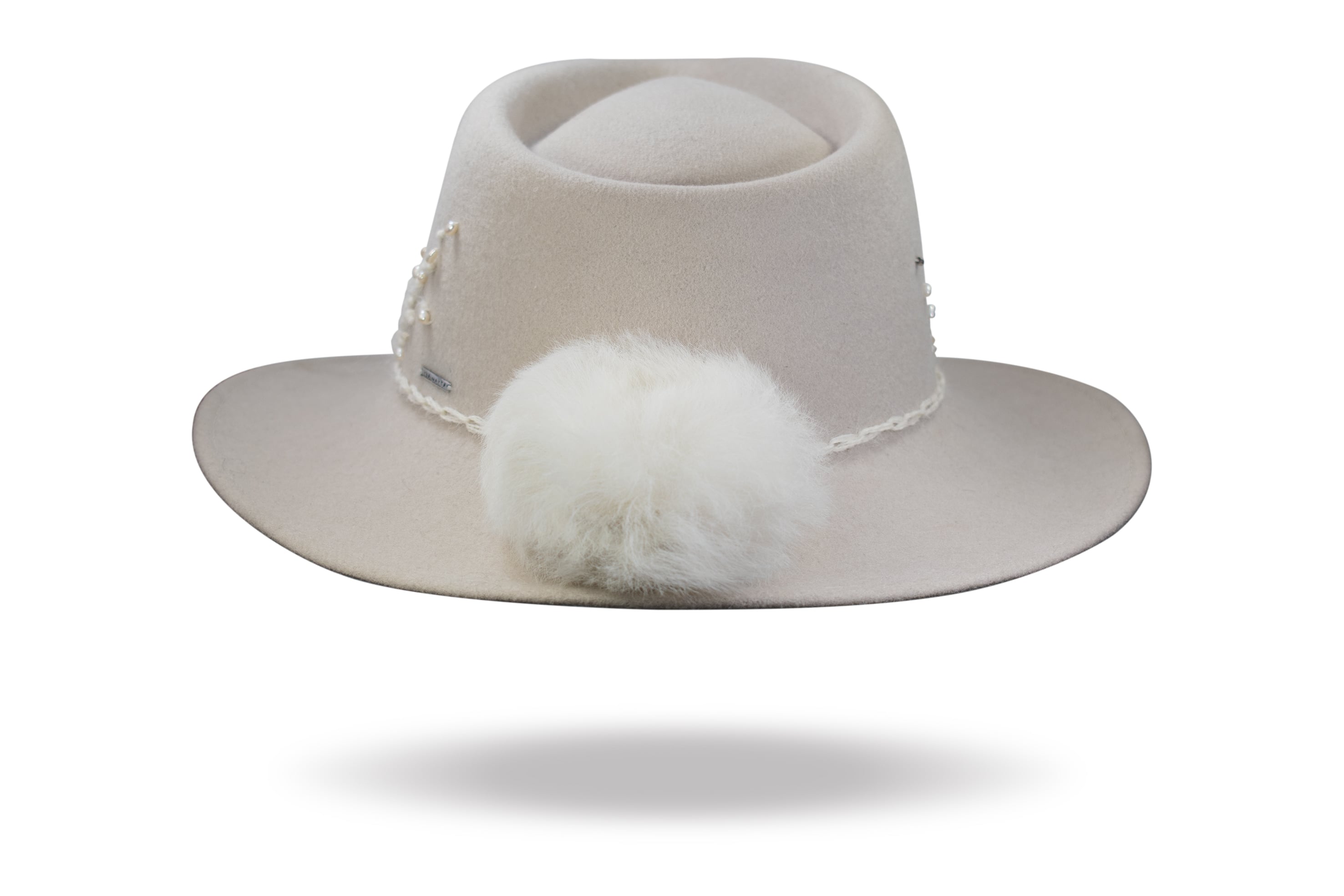 Nieve - Sombrero de alpaca bordado a mano
